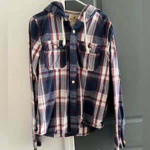 Men’s large button down light jacket with hood
